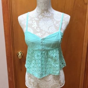 NWOT O’Neill cropped cami. Size small